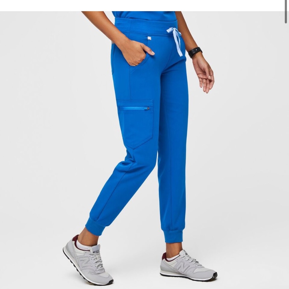 Figs Zamora jogger scrubs in royal blue